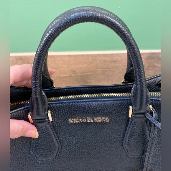 Michael Kors Camille Large Leather Satchel in Black Pebble with Gold Immaculate! - Picture 3 of 15